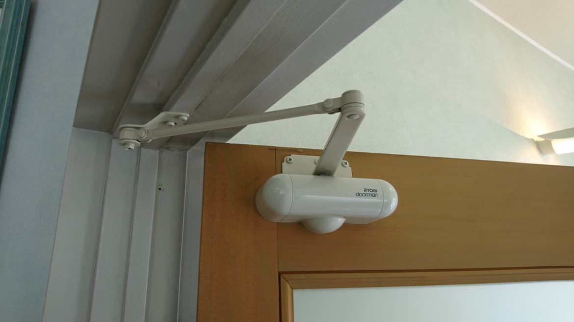 ドアマン取替え 碧南市 | ドアマン取替えなら建具修理の窓口碧南市