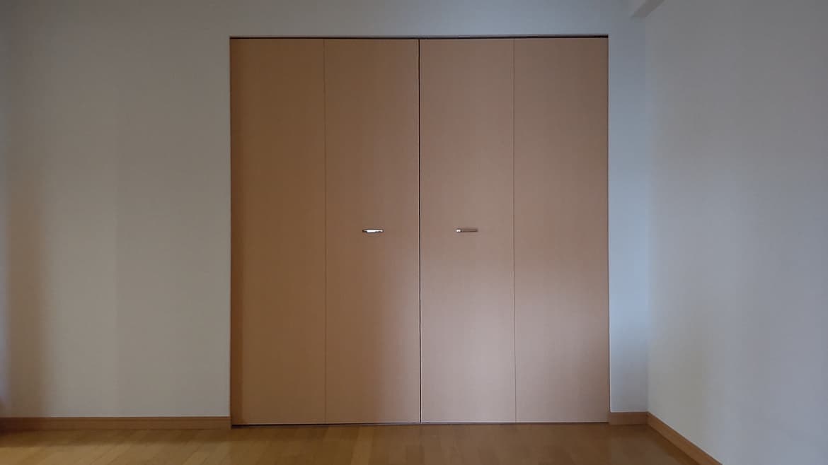 収納折戸新調なら碧南市の建具修理の窓口碧南市